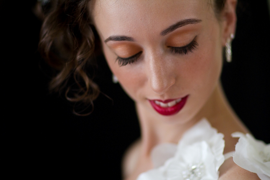 bride portrait red lips